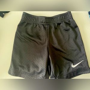 Boys Nike mesh shorts